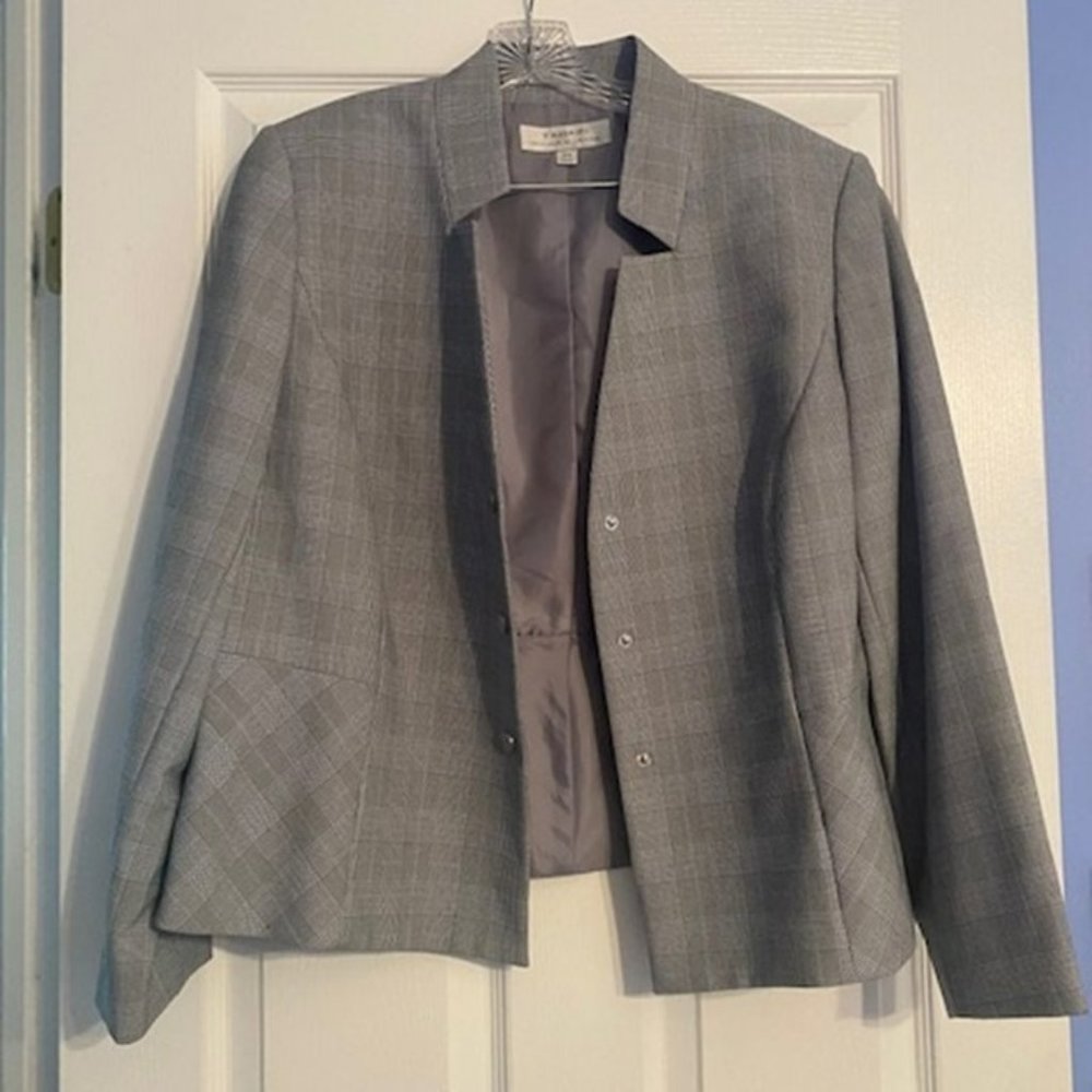 Womens Tahari Two Piece Suit (New)